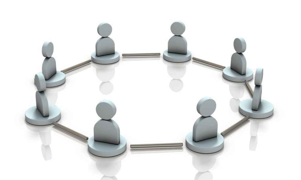 インサイドセールス、フィールドセールス、マーケティング部門とで連携を