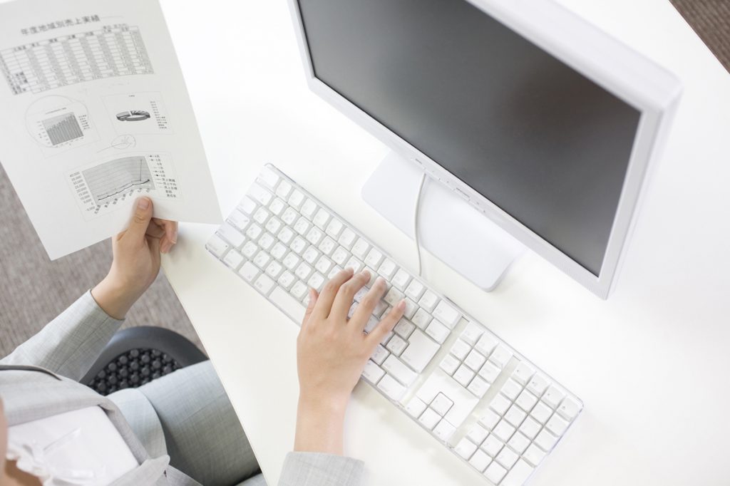 インサイドセールスでは事務作業も多く得意な人は向いてる人と言える