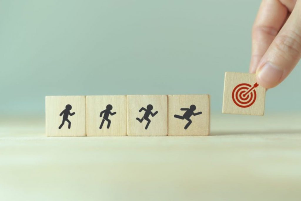 インサイドセールスの辛さを解消するにはKPIやKGIの目標設定が必要。インサイドセールスの面接対策にもなる。スキルを磨くことで自分の市場価値を高めることもできる