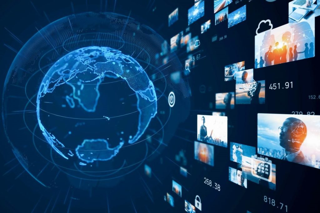 SaaS企業は、多くの人が使うsnsや自社のサイト、メルマガ、デジタルの広告やウェビナーといった方法がインサイドセールスの導入に向いている。デジタル化がさらに進む2025年以降もこれらの施策は有効だと言える