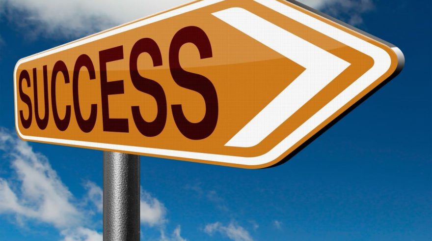 【業界別】インサイドセールスの成功事例5選を紹介！インサイドセールス導入のメリットや注意点も解説