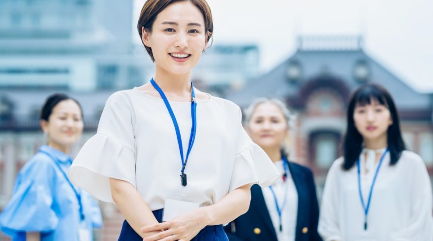 人材派遣とは？仕組みや特徴、人材紹介・業務委託との違いをわかりやすく解説！