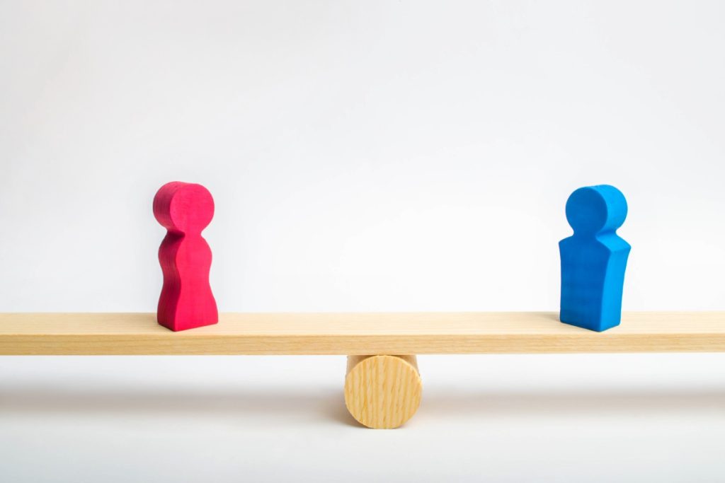 経済センサスにおいて同一労働同一賃金が施行されているかの調査がおこなわれるイメージ画像