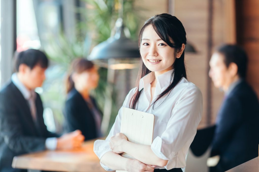派遣労働者の女性のイメージ画像