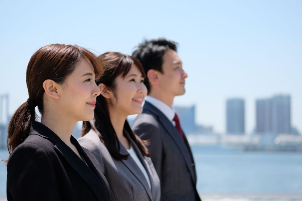 日総ブレイン、スタッフサービス、リクルートスタッフィング、アーデントスタッフ、ビッグアビリティなどの人材派遣企業から派遣されている人材