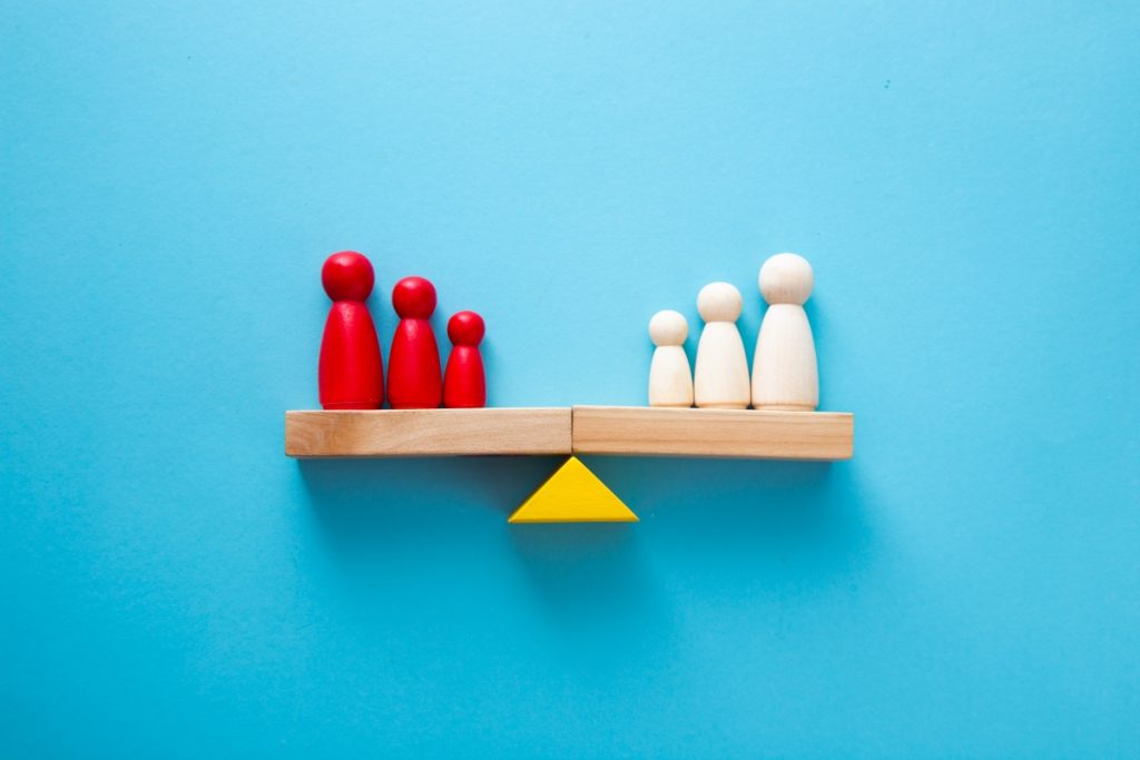 どこに発注するか、ミスマッチが起きないように指揮する画像